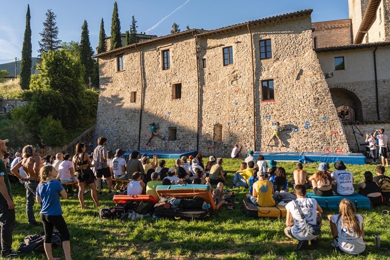 immagine notizia (ptn) San Gemini, a maggio il Nera Boulder, il festival nazionale dell’arrampicata urbana